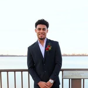 Meet your Posher, Kam